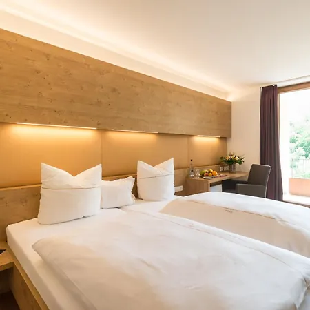 Hotel Ruland's Brunnenhaus 4*
